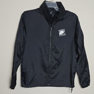 Nike Men's Black Windbreaker Jacket